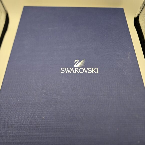 Swarovski Rose Gold Plated Circle Pendant Necklace With Crystals New $149 - Picture 8 of 8